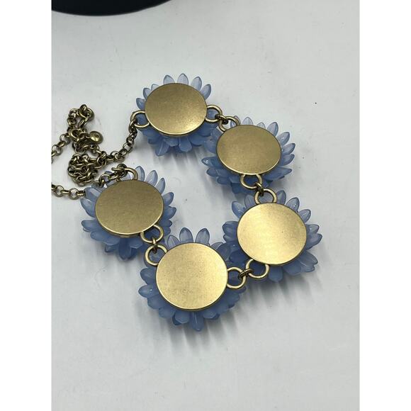 J. Crew Periwinkle Blue Acrylic Floral  Dahlia Statement Necklace & Earring Set - Picture 6 of 13